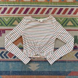 CUTE STRIPPED LONG SLEEVE CROP TOP ✨
